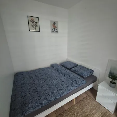 Gwiazdzista 20 Near Sky Tower Free Parking * 브로츠와프